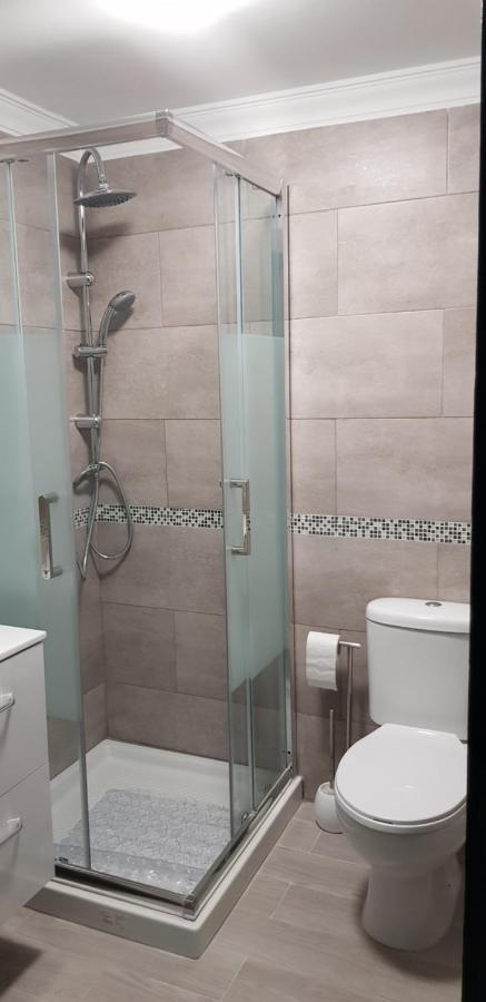Appartamento Large 2 Bed Apt Puerto Banus Marina Private Parking Marbella Esterno foto